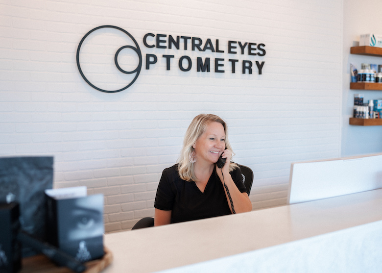 Central Eyes Optometry Front Desk